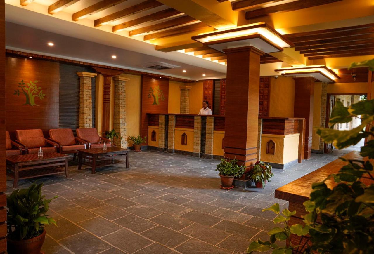 Bar Peepal Resort Покхара Экстерьер фото The lobby of the hotel