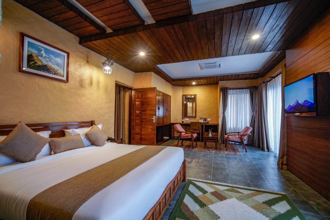 Bar Peepal Resort Покхара Экстерьер фото Deluxe Suite