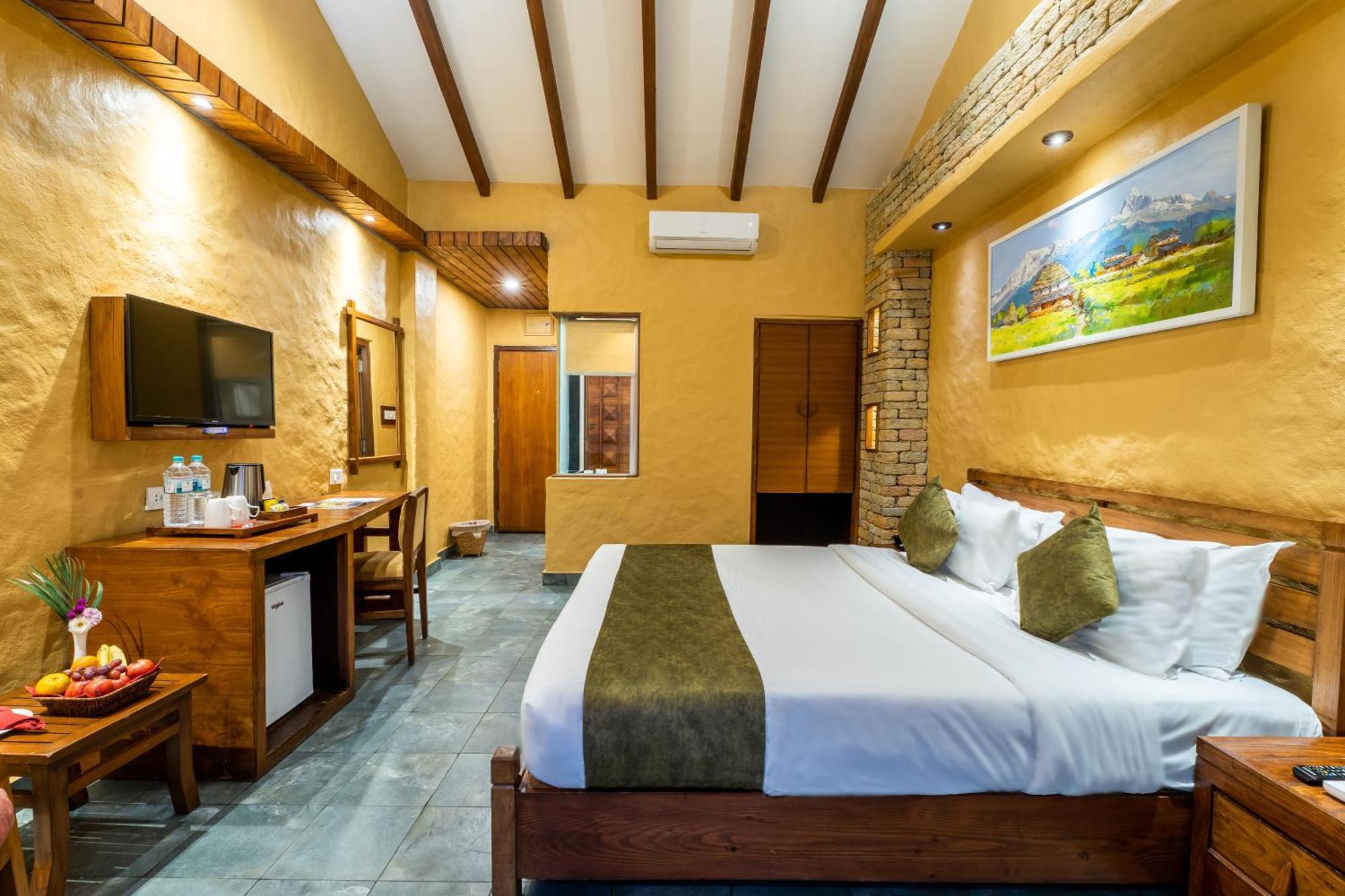 Bar Peepal Resort Покхара Экстерьер фото Deluxe Room