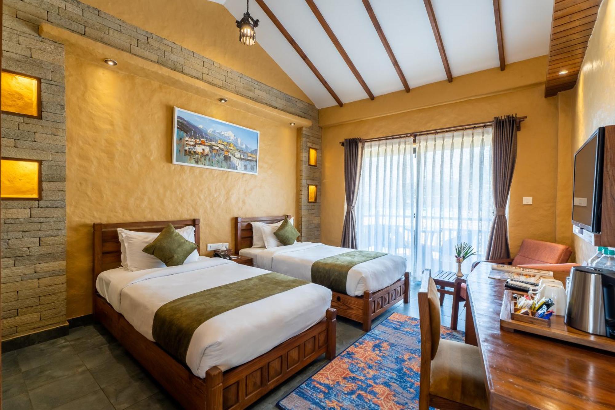 Bar Peepal Resort Покхара Экстерьер фото Deluxe Room