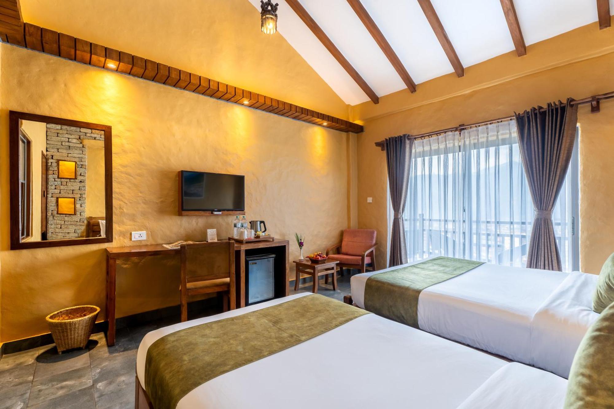 Bar Peepal Resort Покхара Экстерьер фото Deluxe Room